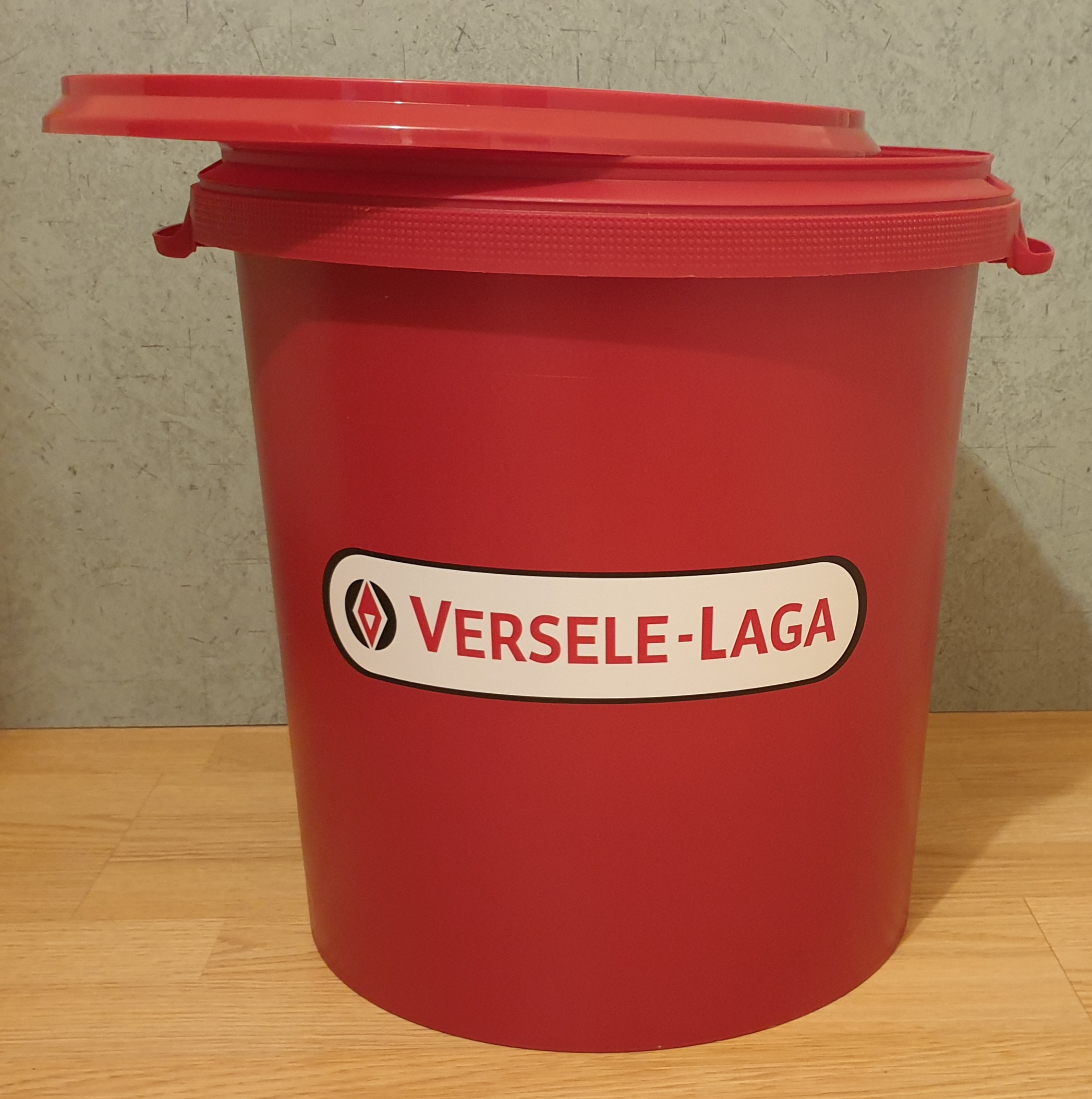 Seau Versel Laga.